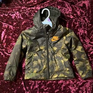 Kids clothes